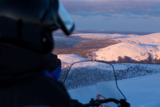scenic-snowmobile-safari-in-saariselka