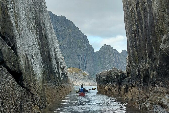 sea-kayak-guided-tours-on-skrova-island
