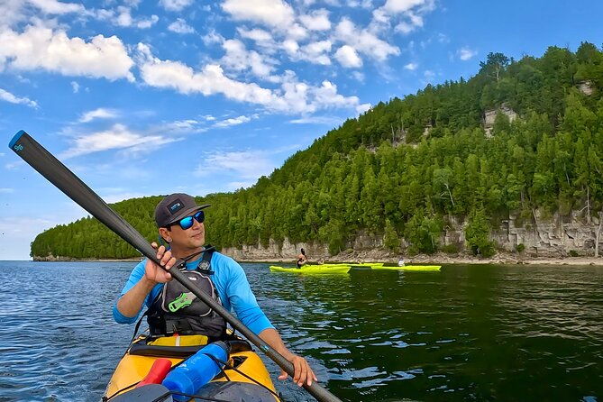 sea-kayaking-in-door-county-wisconsin
