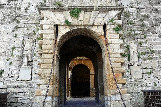 secrets-of-ibiza-city-2-hours-walking-tour-2