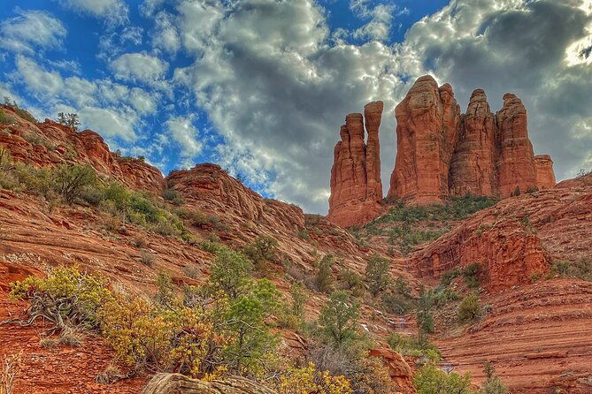 sedona-creekside-of-cathedral-rock-hike-with-a-private-guide-2