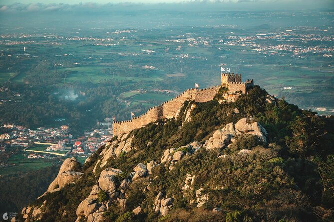 self-drive-tour-in-sintra-pena-palace-moorish-castle