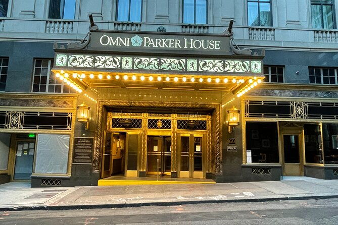 self-guided-boston-christmas-tour