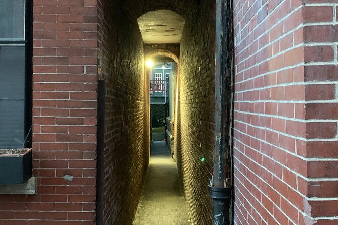 self-guided-bostons-beacon-hill-underground-railroad-audio-tour-walking-tour-2