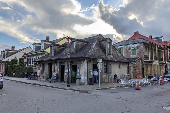 self-guided-walking-tour-french-quarter-in-new-orleans