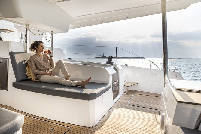 semi-private-cruise-on-lux-catamaran-meal-drinks-transport-2