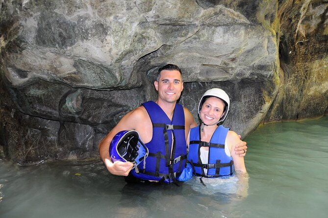 shore-excursion-cruise-ship-waterfalls-and-buggies