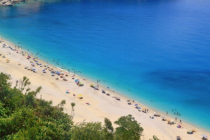 shore-excursion-kefalonia-lake-melissani-myrtos-beach-fiskardo