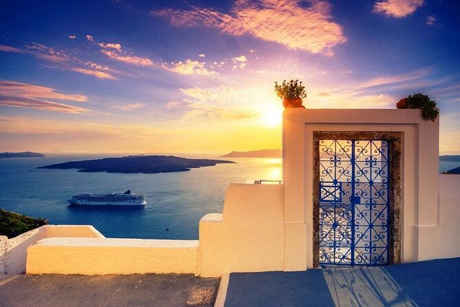 shore-excursion-sightseeing-at-blue-dome-santorini