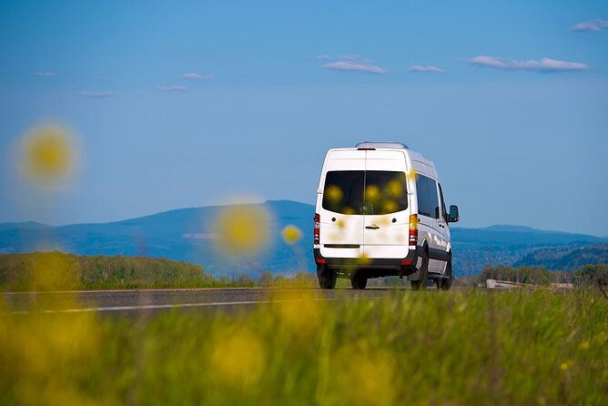shuttle-service-from-bocas-del-toro-panama-to-puerto-viejo-talamanca-cr