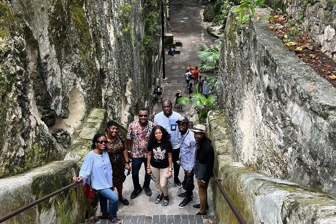 sightseeing-historical-adventure-through-nassau