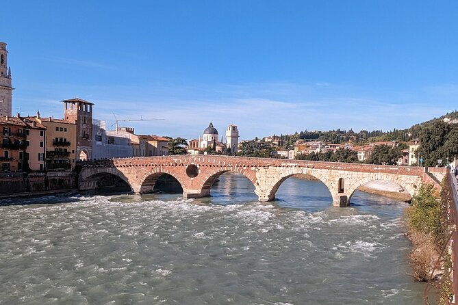 sightseeing-walking-tour-in-verona-9-landmarks-with-live-guide