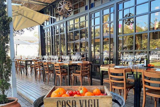 sip-savor-private-tour-of-three-charming-wineries
