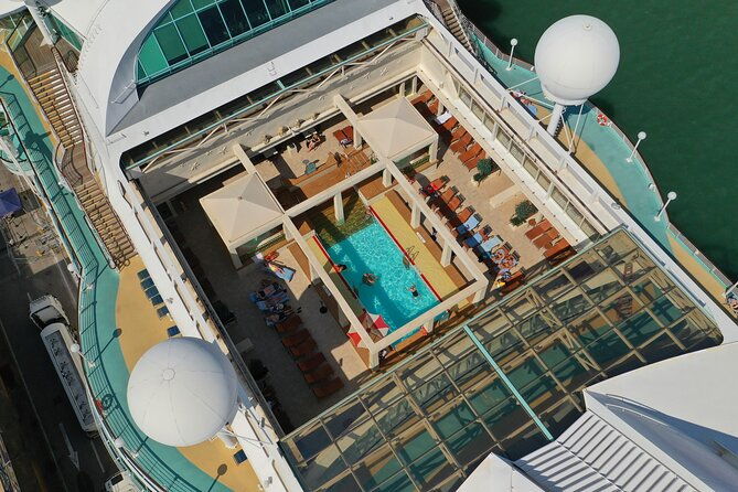 skip-the-line-boat-cruise-and-berlins-old-town-guided-tour