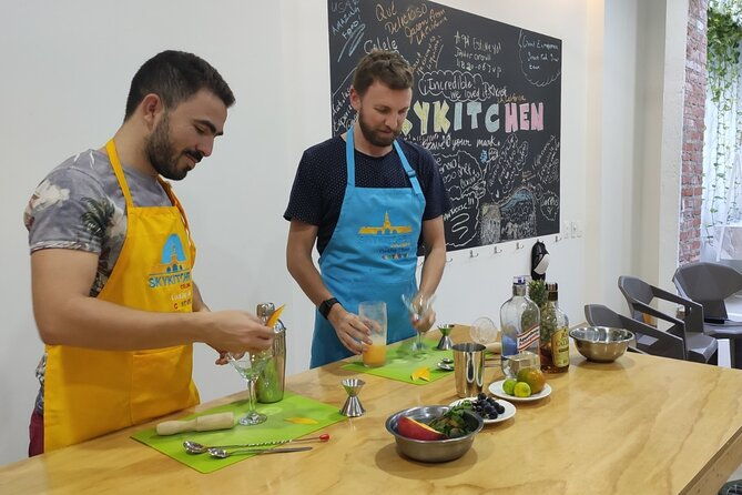 skykitchen-2-hour-cocktail-class-in-cartagena