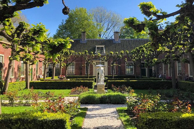 small-group-alkmaar-city-walking-tour-english