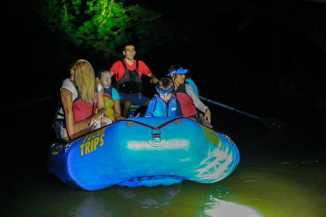 small-group-twilight-wildlife-boat-tour-in-la-fortuna