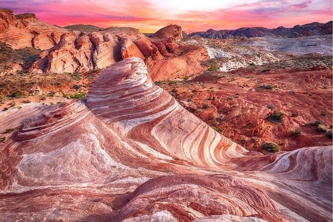 small-group-valley-of-fire-half-day-hiking-tour-from-las-vegas