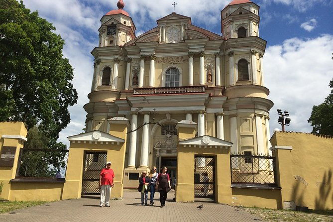 small-group-vilnius-half-day-city-tour