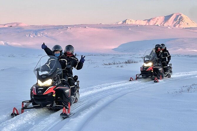 snowmobile-tour-by-lake-myvatn-4
