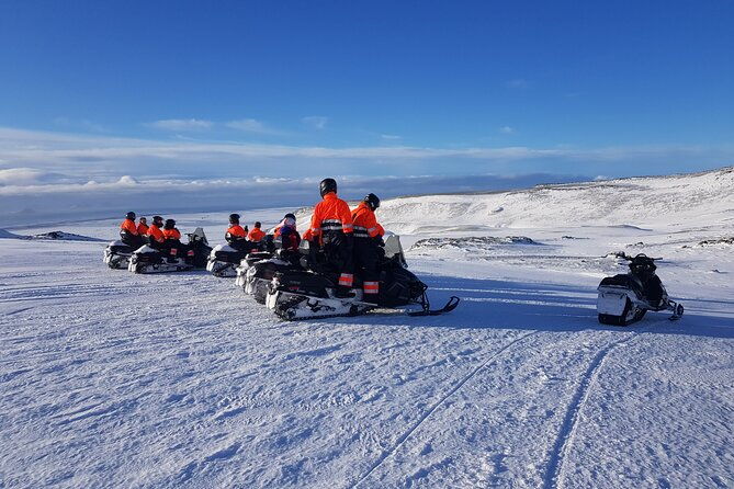 snowmobiling-on-eyjafjallajokull-2