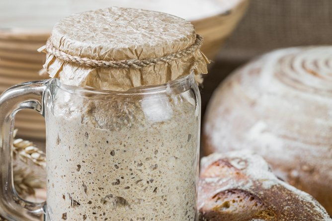 sourdough-bread-making-lunch-experience