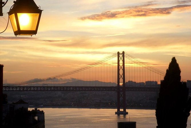 south-of-lisbon-private-tour-cacilhas-almada-costa-da-caparica