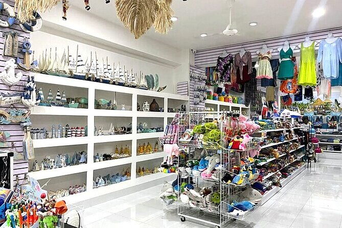 souvenir-shopping-tour-in-punta-cana-pickup-included