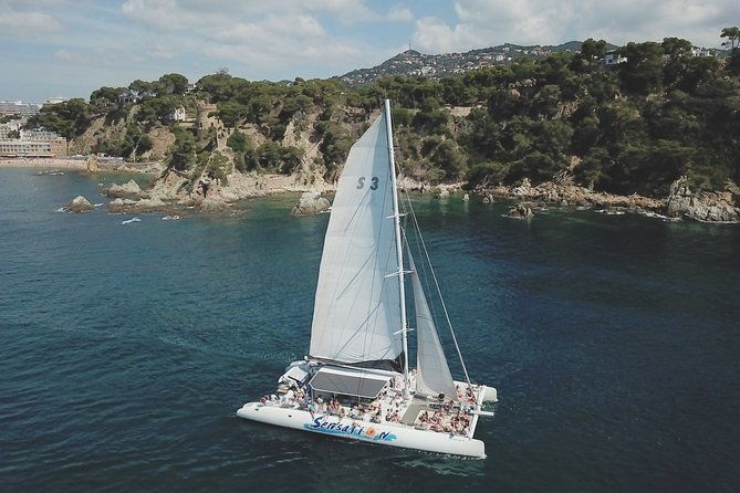 special-tour-for-groups-sailing-along-the-costa-brava-in-a-big-catamaran-food-and-drinks-included-2