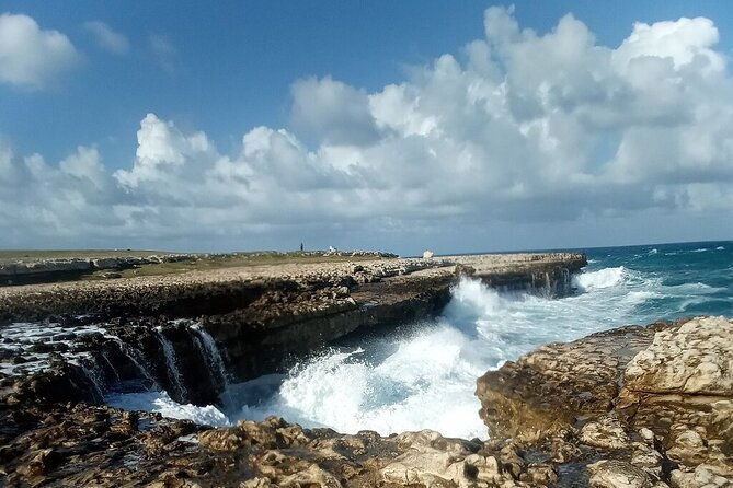stonehenge-of-the-caribbean-antigua-eco-island-tour