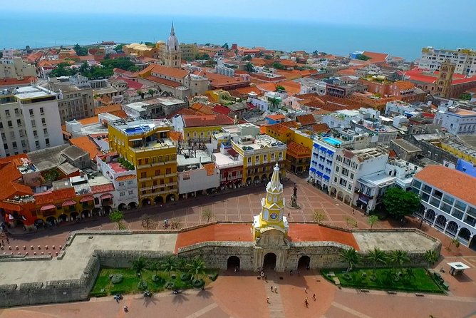 street-food-tour-in-cartagena-walled-city-and-getsemani