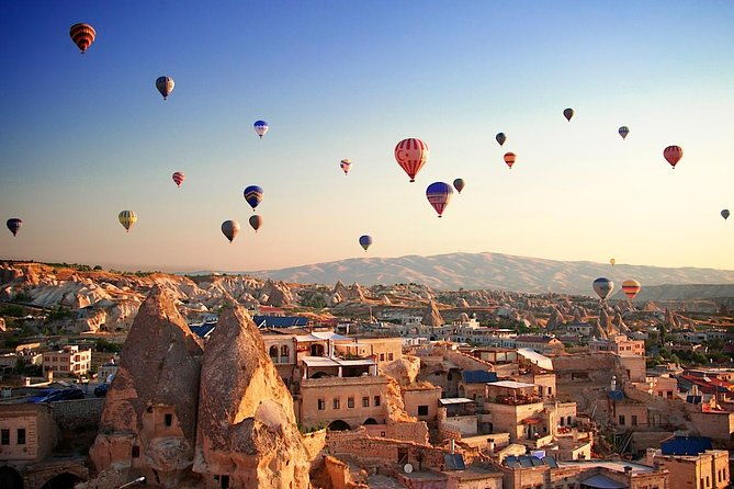 sunrise-hot-air-balloon-flight-experience-over-cappadocia