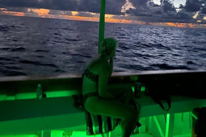 sunset-booze-cruise-in-negril