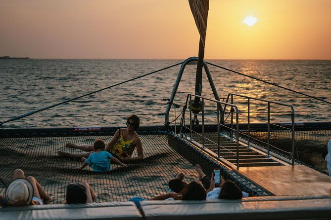 sunset-cruise-in-cartagena