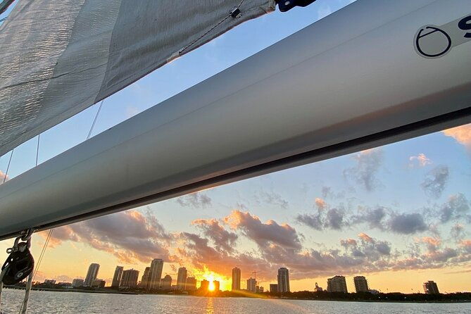 sunset-luxury-sail-on-tampa-bay