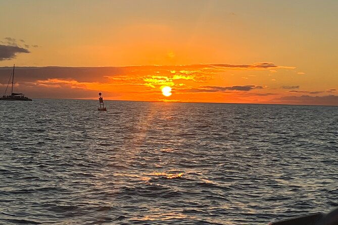 sunset-sail-on-a-small-charming-hawaiian-catamaran-maalaea-harbor