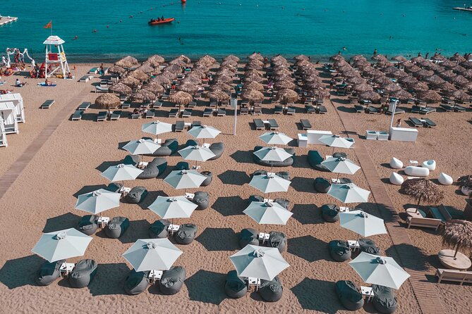 super-paradise-beach-mykonos-seaside-sunbed-2nd-row