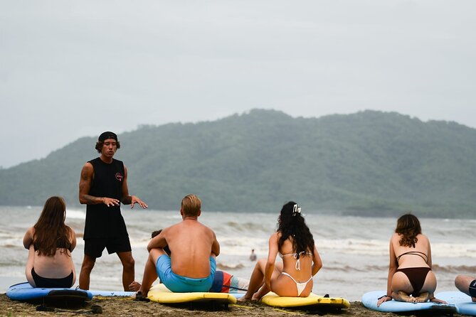 surf-lessons-in-tamarindo-beach