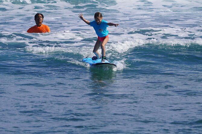 surfing-lesson-at-beautiful-beach-playa-encuentro