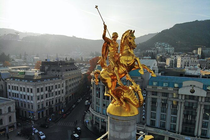 tbilisi-city-tour-with-street-photography
