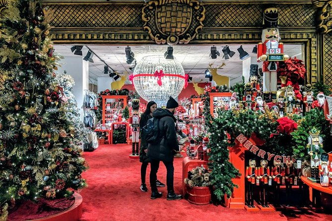 the-christmas-tree-crawl-experience-chicago-at-the-holidays-2