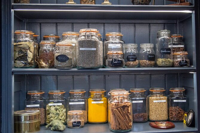 the-full-hoot-distillery-tour-guided-hooting-owl-experience