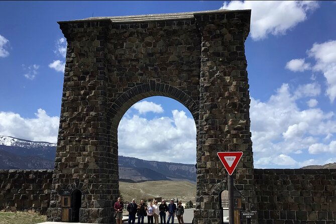 the-grand-yellowstone-3-day-private-experience-from-cody-wyoming