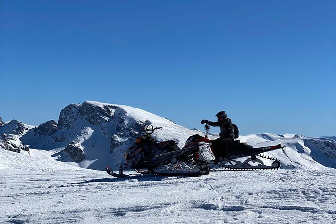 the-ultimate-snowmobile-adventure-7-rila-lakes-panichishte