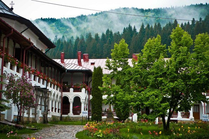 three-days-tour-of-iasi-and-unesco-painted-monasteries