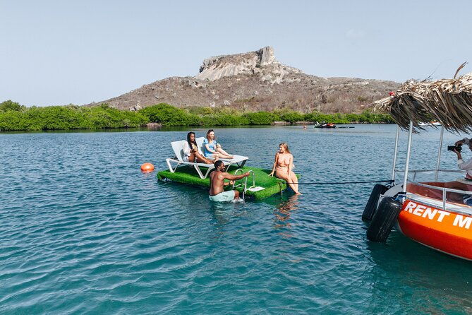tiki-bbq-boats-small-be-your-own-captain-max-4-pers