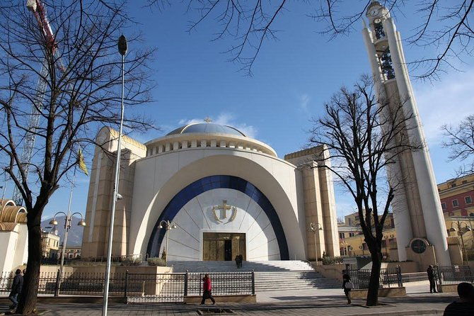 tirana-sightseeing-walking-tour-2
