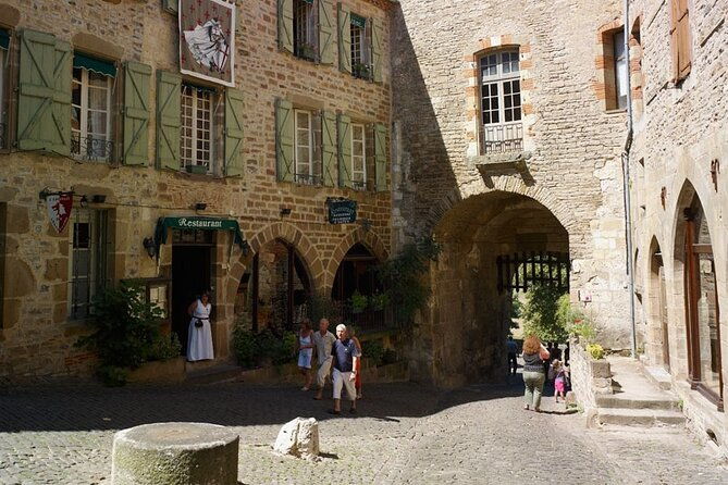 toulouse-albi-and-cordes-ciel-day-trip-with-audio-guides