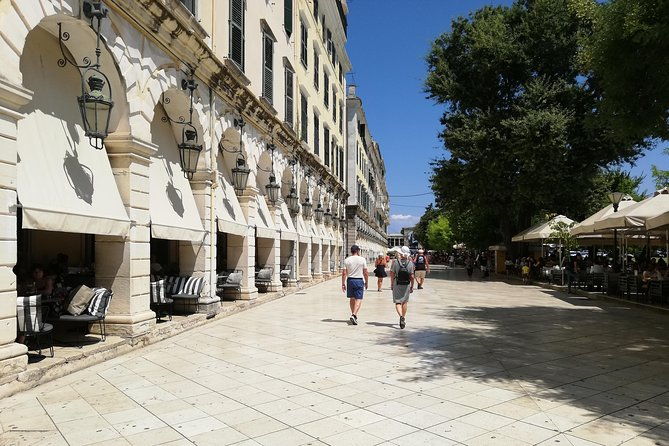tour-in-corfu-town-historic-buildings-great-personalities