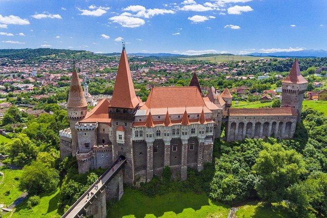 tour-to-corvin-castle-in-hunedoara-alba-iulia-2
